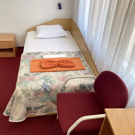 Hotel Mint Family Rawda