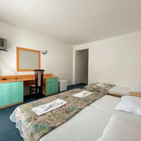 Hotel Mint Family Rawda