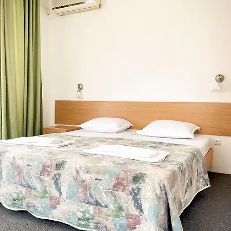 Hotel Mint Family Rawda
