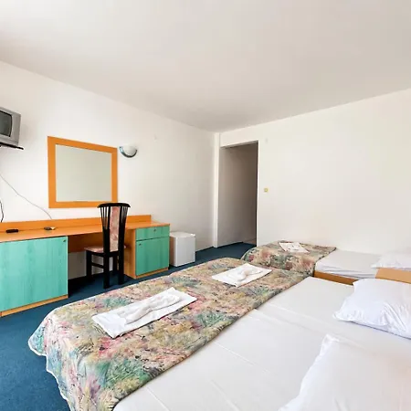 Hotel Mint Family Rawda