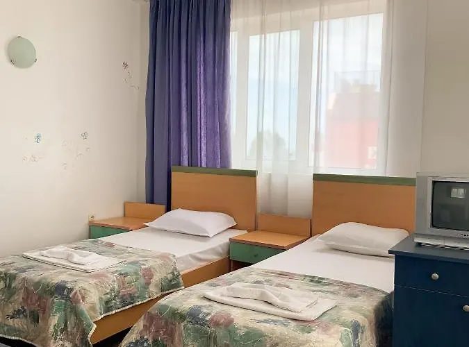 Mint Family Szálloda